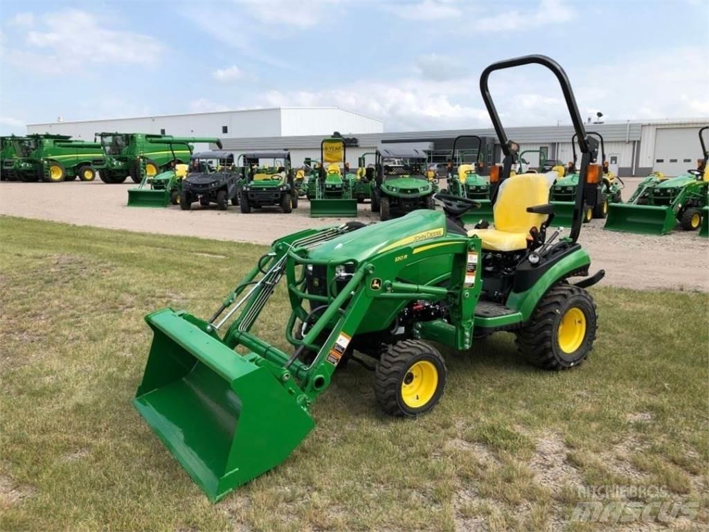 John Deere 1025R Kompaktie traktori
