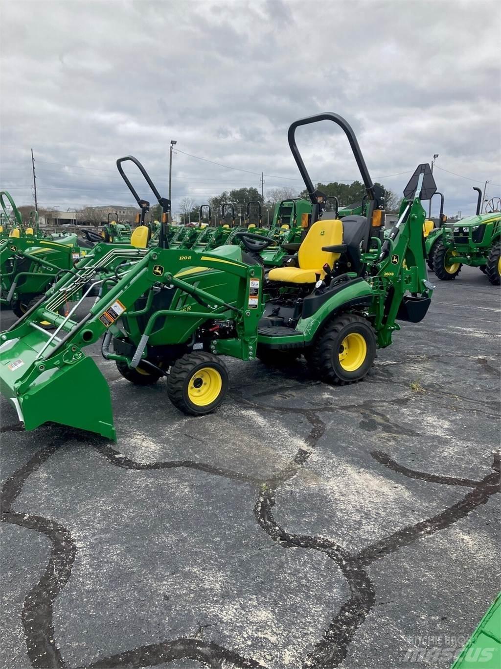 John Deere 1025R Kompaktie traktori