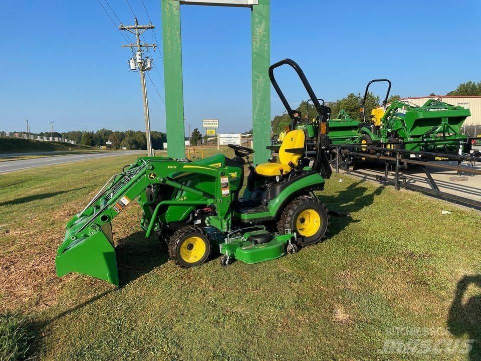 John Deere 1025R Kompaktie traktori