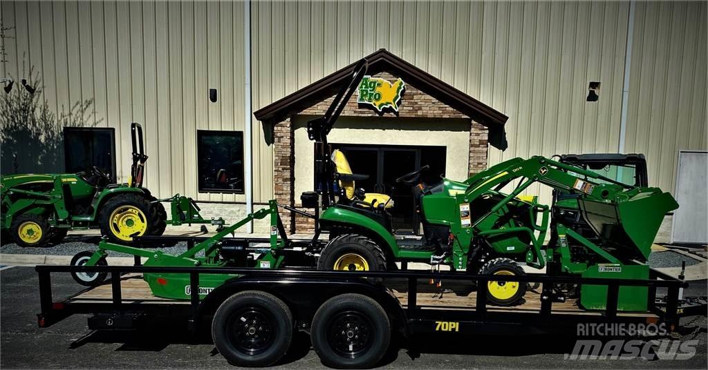 John Deere 1025R Kompaktie traktori