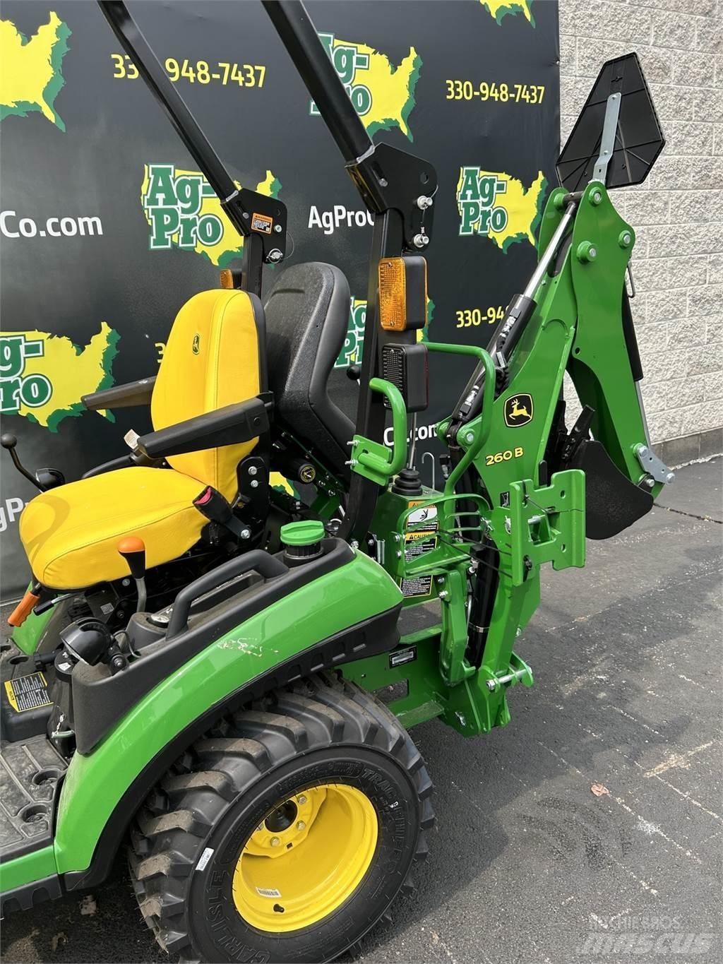 John Deere 1025R Kompaktie traktori