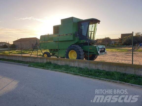 John Deere 1177 Ražas novākšanas kombaini
