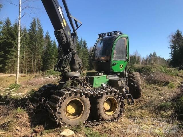 John Deere 1270G Harvesteri