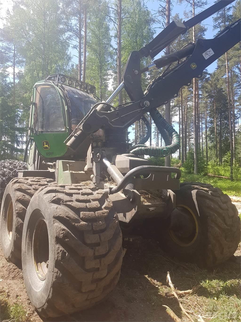 John Deere 1470G Harvesteri