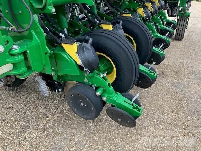 John Deere 1795 Stādāmās mašīnas