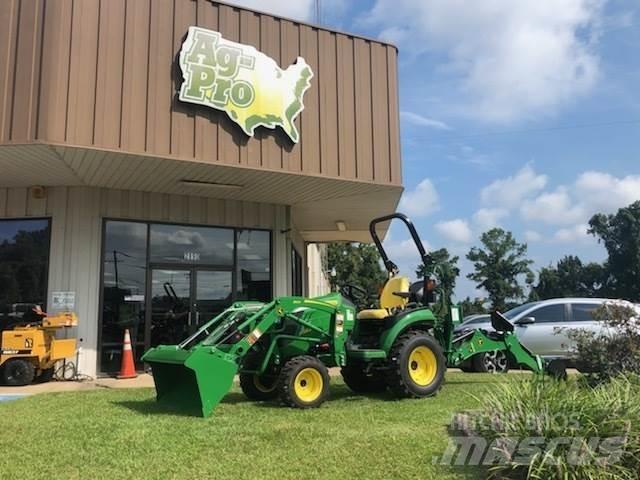 John Deere 2025R Kompaktie traktori