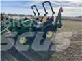 John Deere 2025R Kompaktie traktori