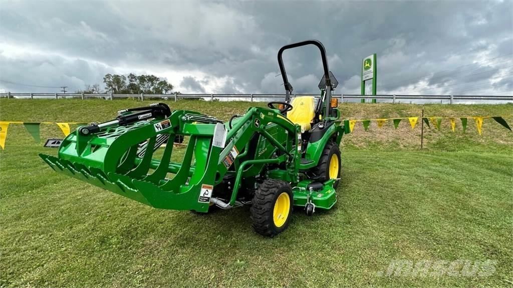 John Deere 2025R Kompaktie traktori