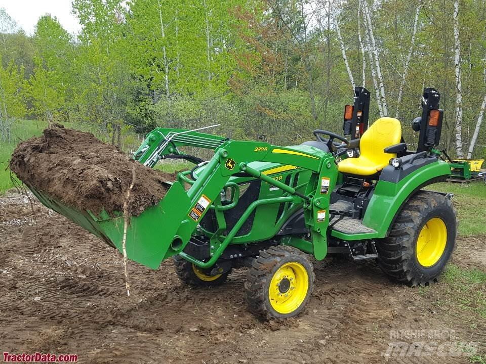 John Deere 2038R Kompaktie traktori