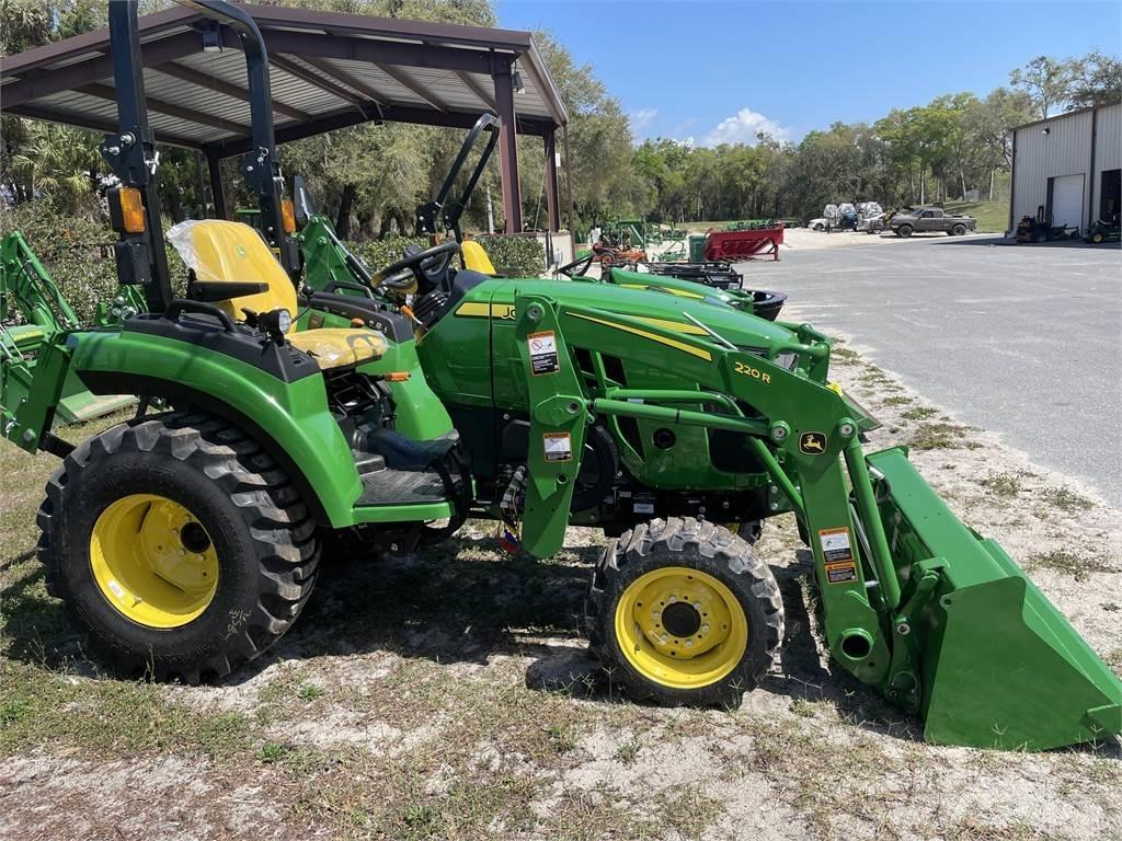 John Deere 2038R Kompaktie traktori