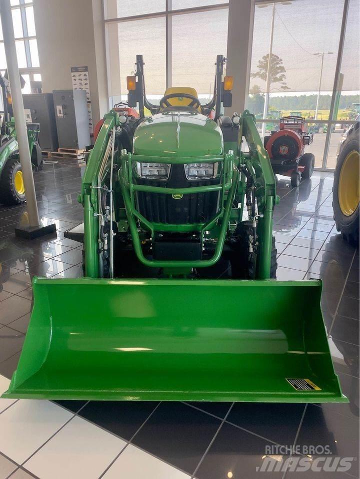 John Deere 2038R Kompaktie traktori