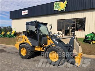 John Deere 204 G Mini iekrāvēji