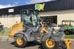 John Deere 244L Mini iekrāvēji