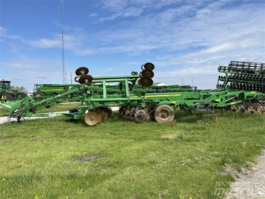 John Deere 2730 Cita augsnes apstrādes tehnika un papildaprīkojums