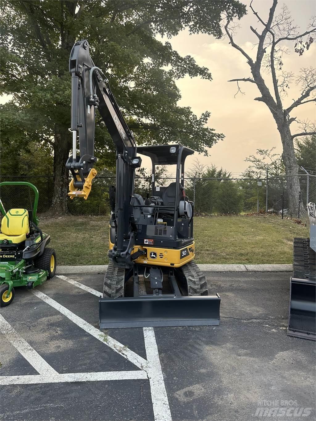John Deere 30 P Mini ekskavatori < 7 t