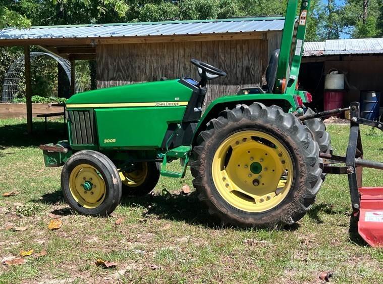 John Deere 3005 Kompaktie traktori