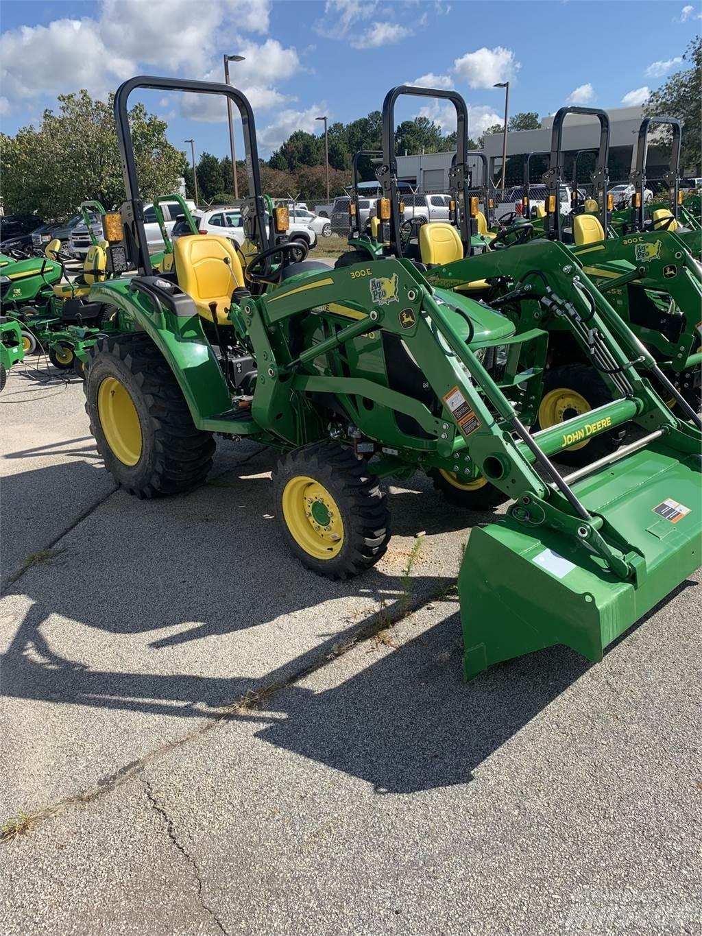 John Deere 3025D Kompaktie traktori