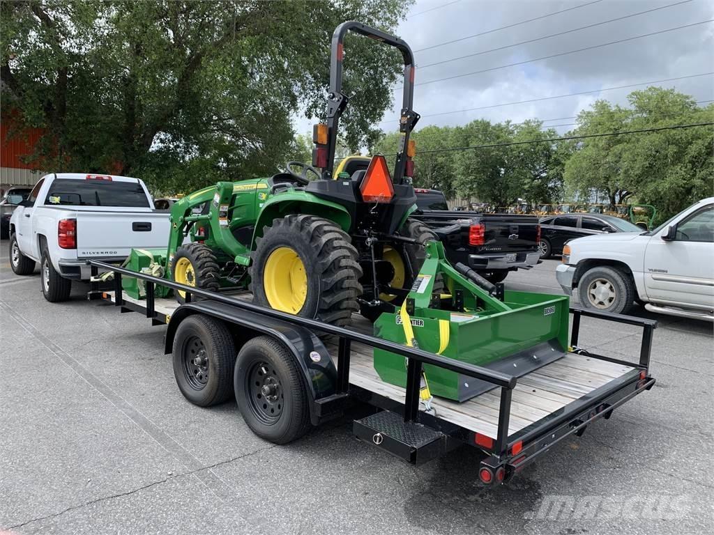 John Deere 3025E Kompaktie traktori