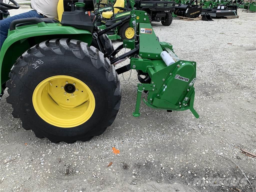 John Deere 3025E Kompaktie traktori