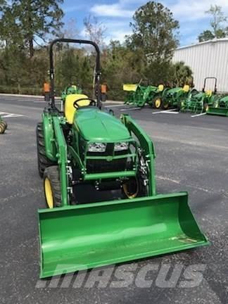 John Deere 3025E Kompaktie traktori