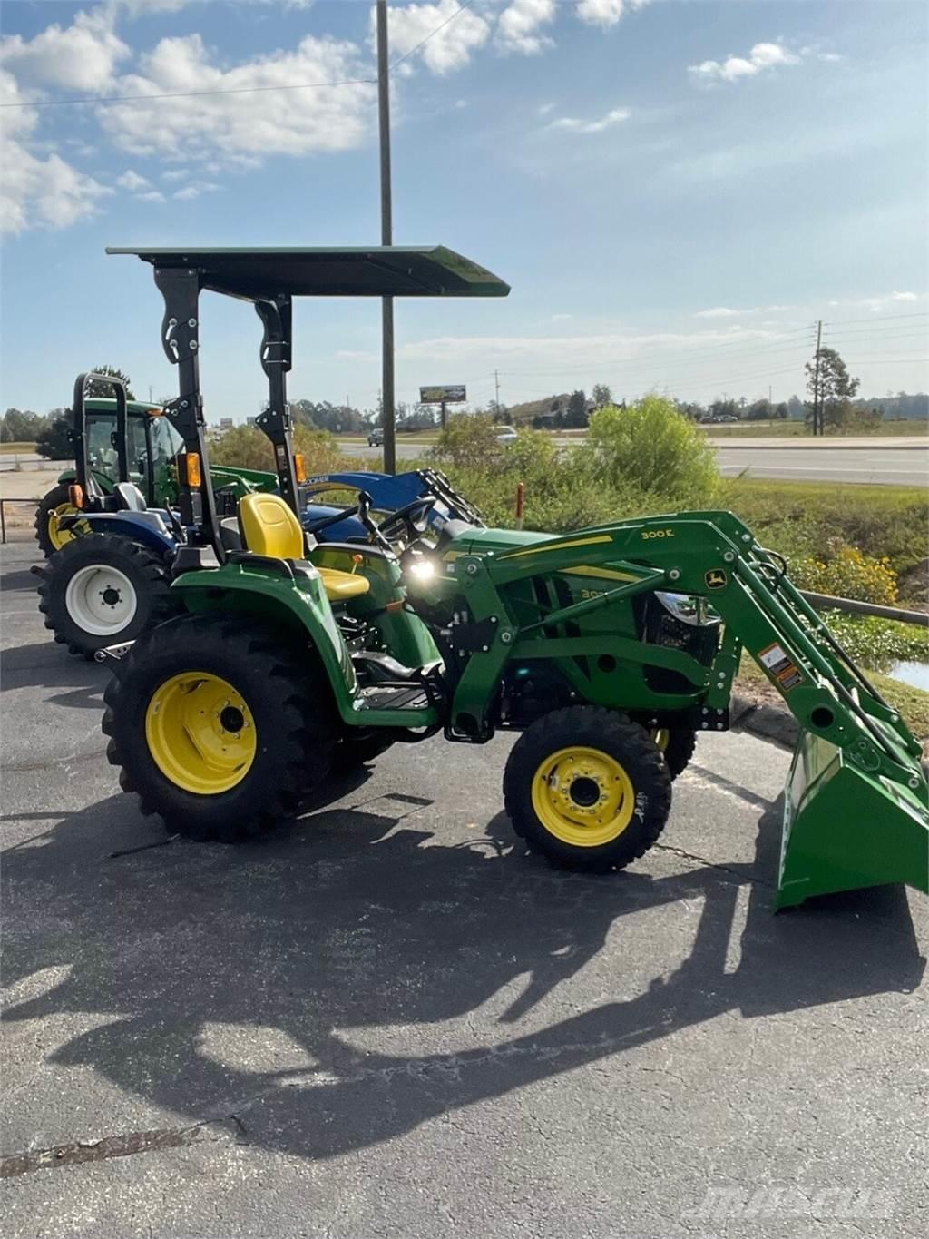 John Deere 3025E Kompaktie traktori