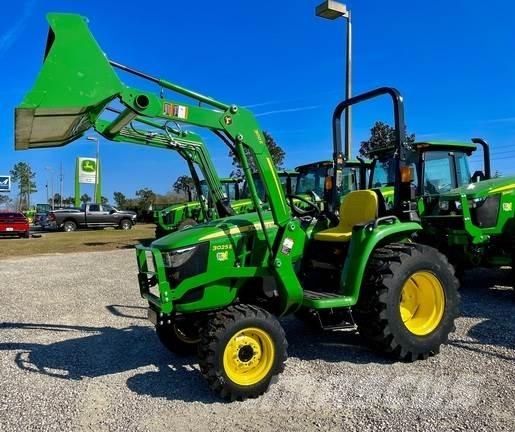 John Deere 3025E Kompaktie traktori