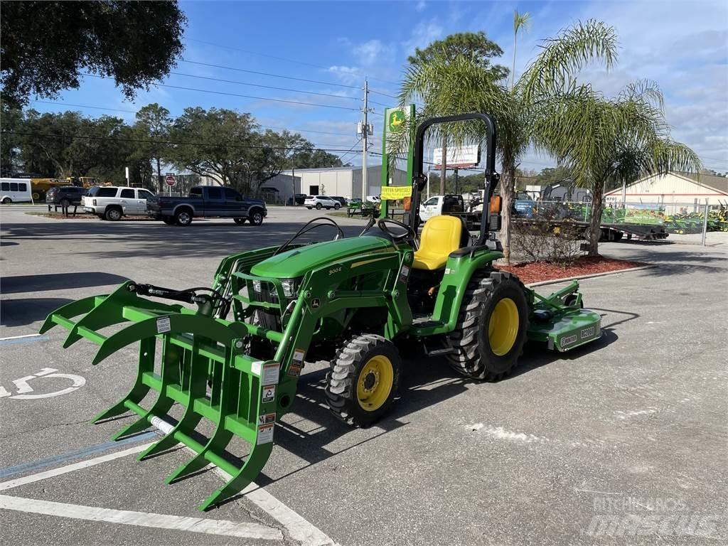 John Deere 3032E Kompaktie traktori