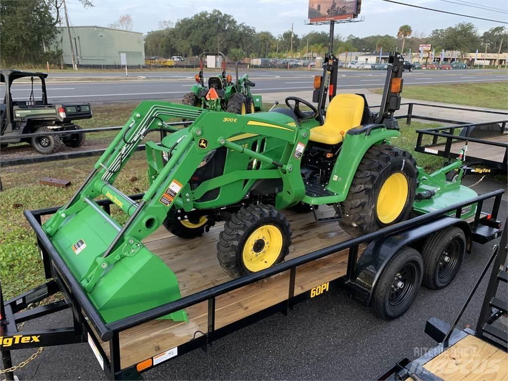 John Deere 3032E Kompaktie traktori