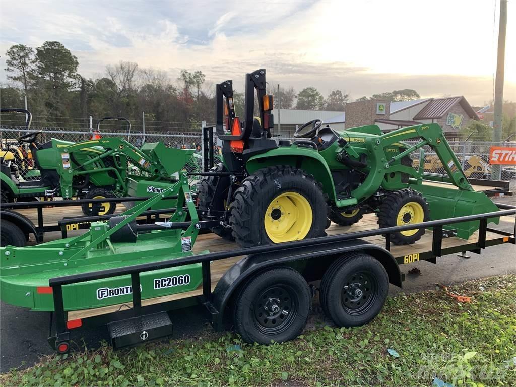 John Deere 3032E Kompaktie traktori