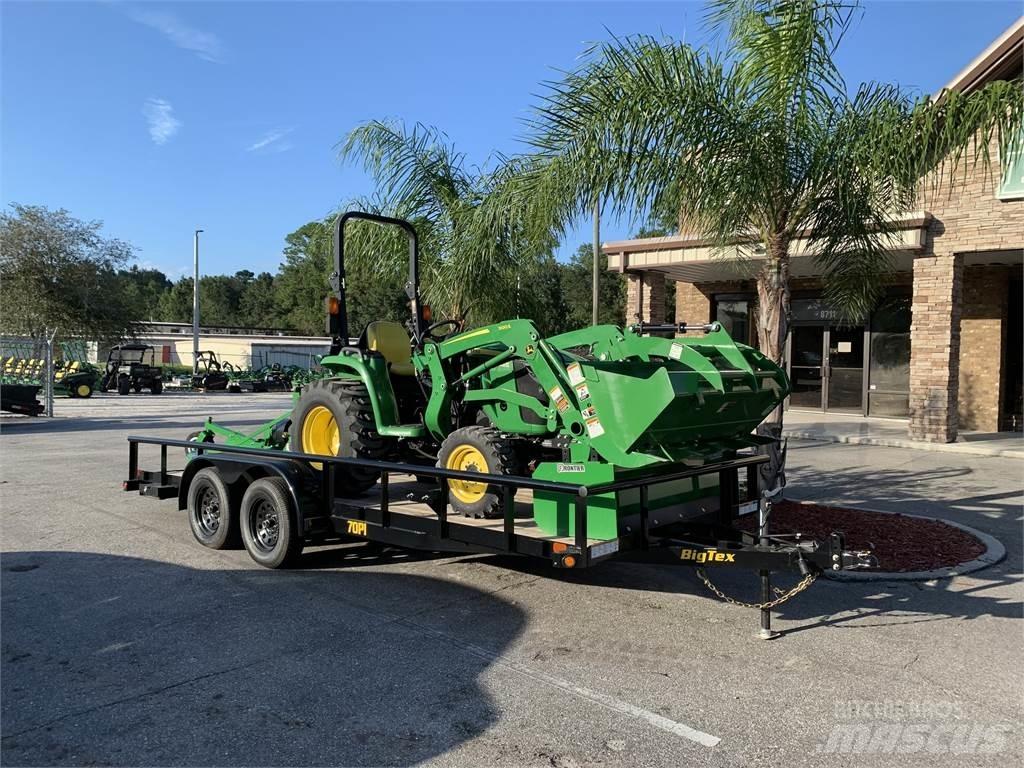John Deere 3032E Kompaktie traktori