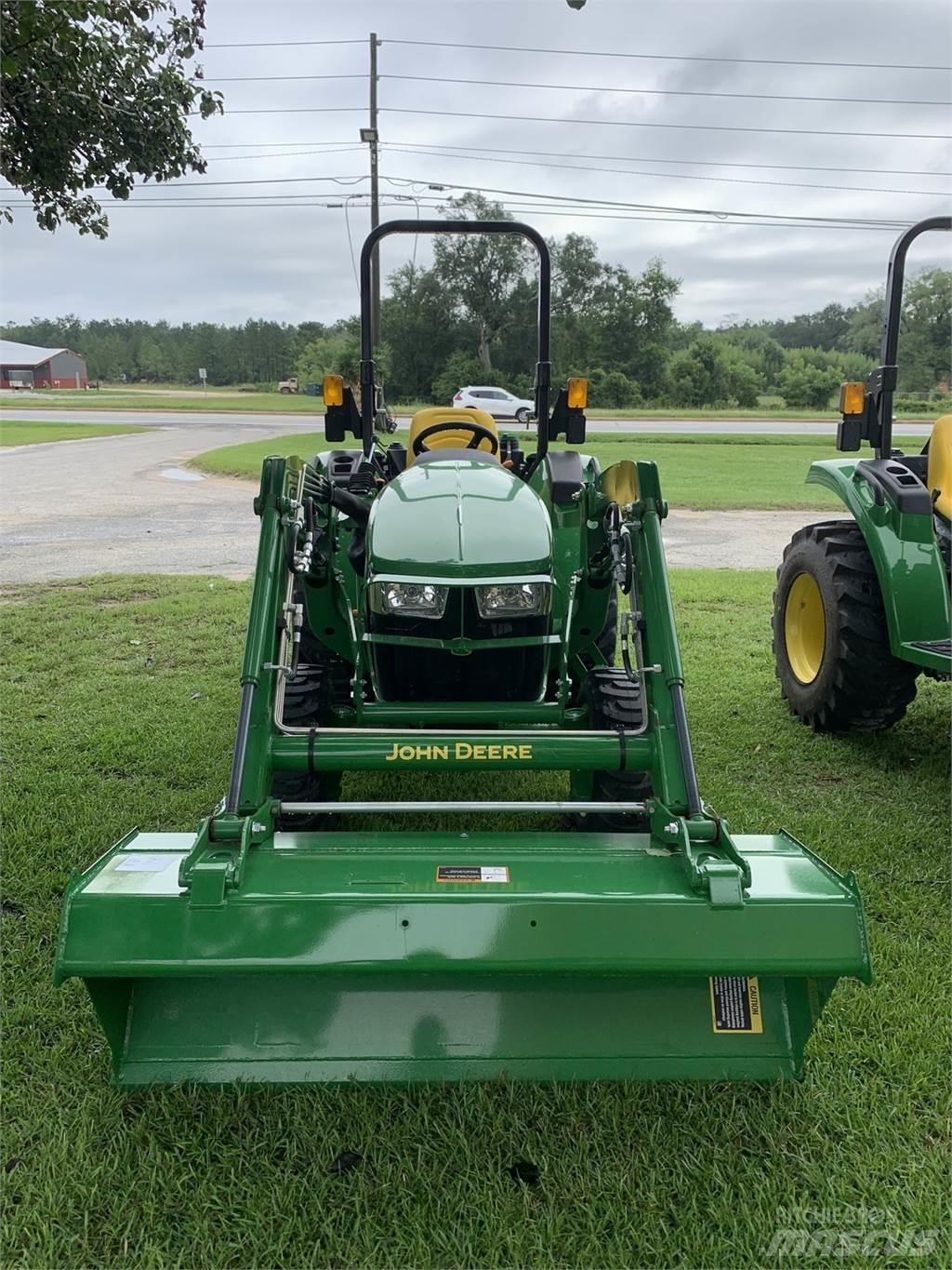 John Deere 3035D Kompaktie traktori