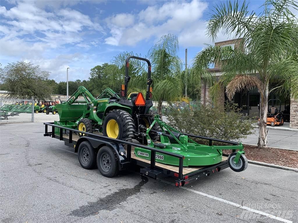 John Deere 3038E Kompaktie traktori