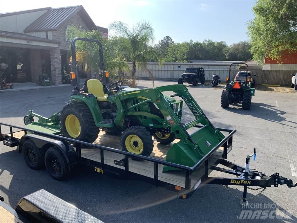 John Deere 3038E Kompaktie traktori