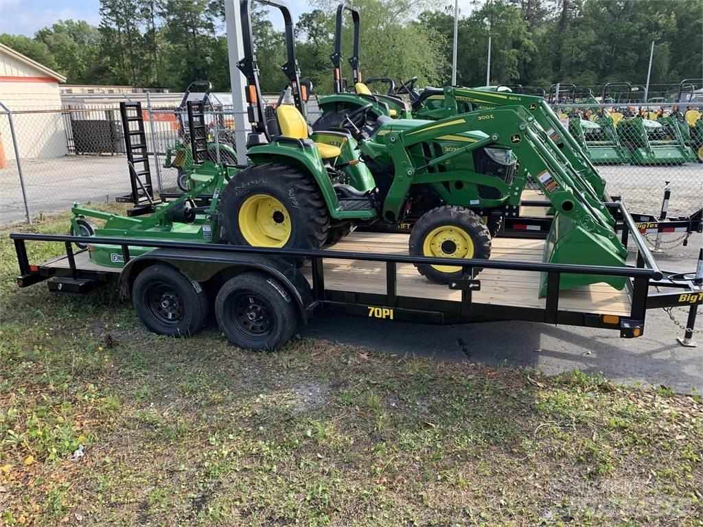 John Deere 3038E Kompaktie traktori