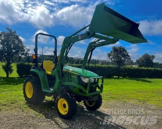 John Deere 3038E Kompaktie traktori