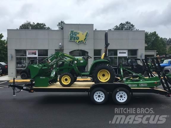 John Deere 3038E Kompaktie traktori