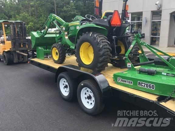 John Deere 3038E Kompaktie traktori