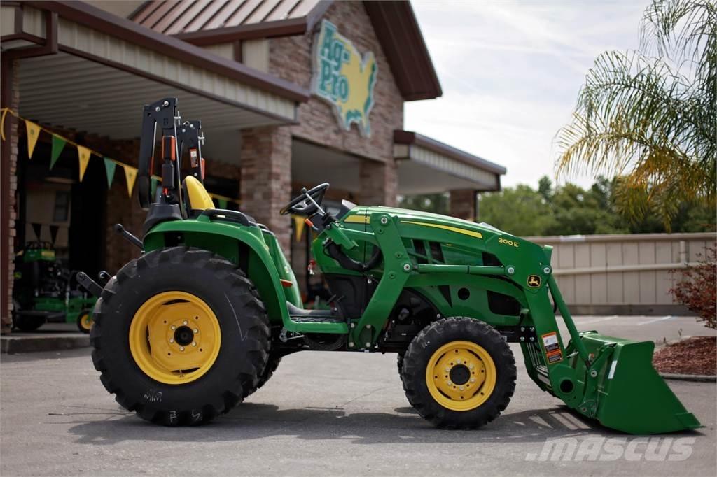 John Deere 3038E Kompaktie traktori