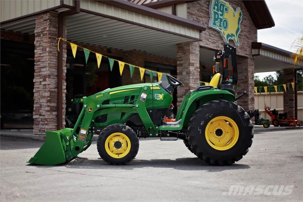 John Deere 3038E Kompaktie traktori