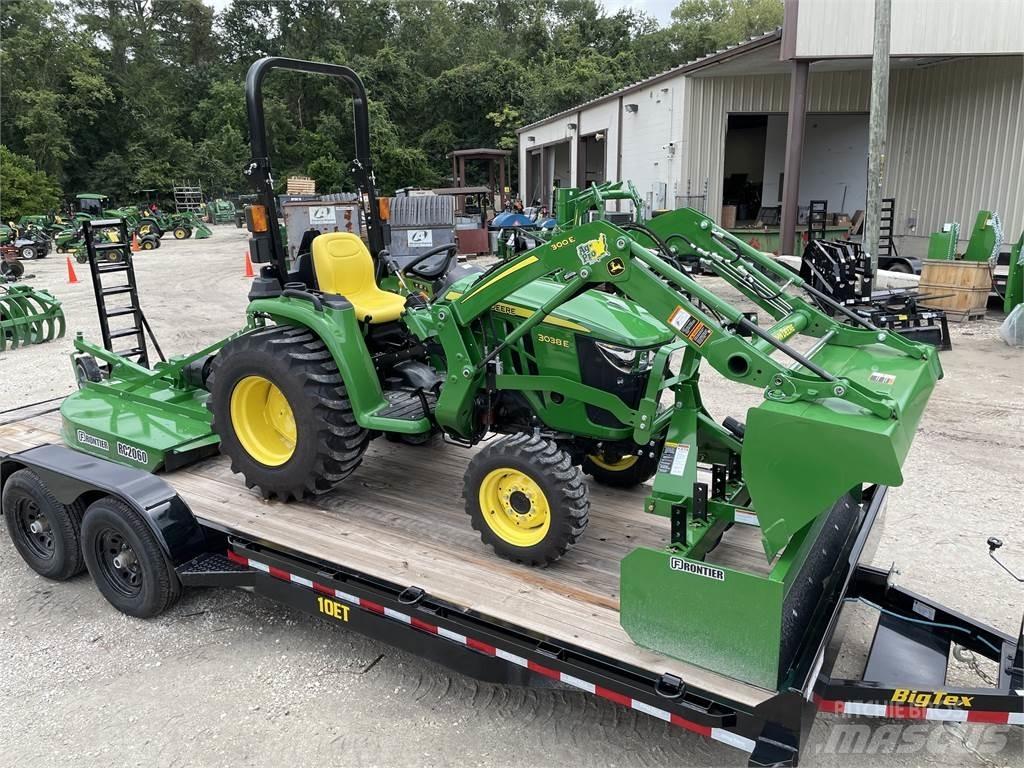 John Deere 3038E Kompaktie traktori