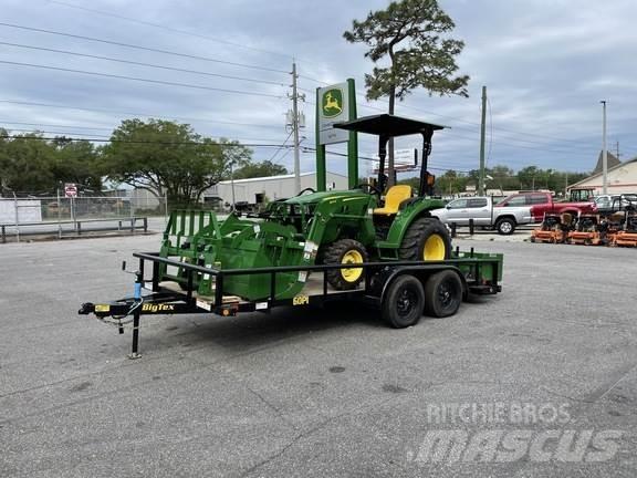 John Deere 3043D Traktori