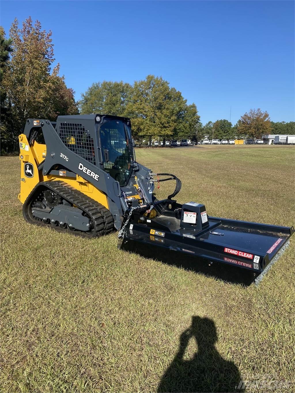 John Deere 317G Mini iekrāvēji