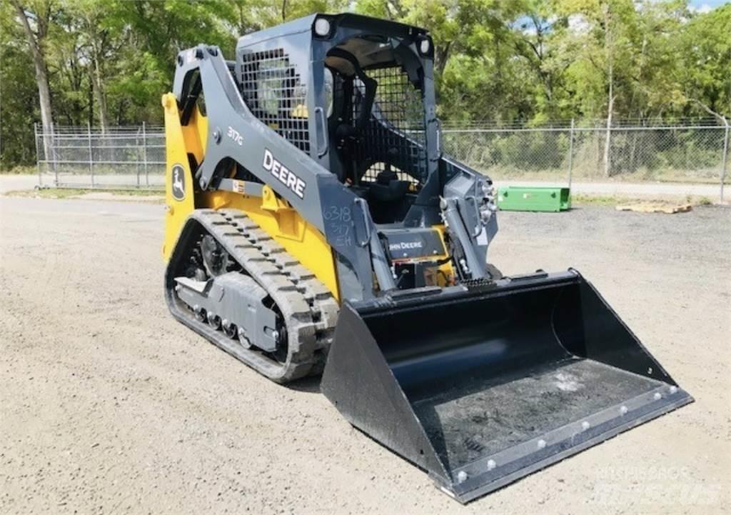 John Deere 317G Mini iekrāvēji