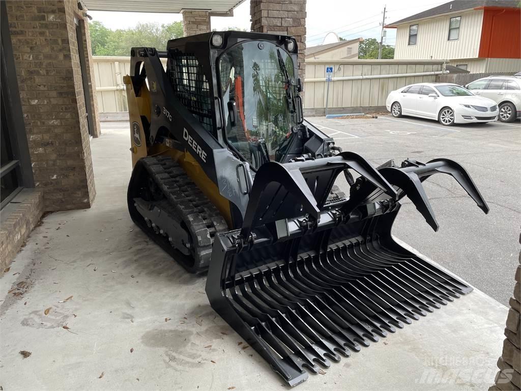 John Deere 317G Mini iekrāvēji