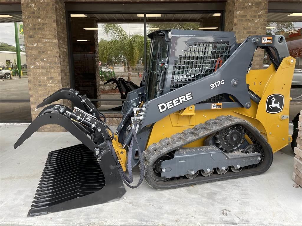 John Deere 317G Mini iekrāvēji