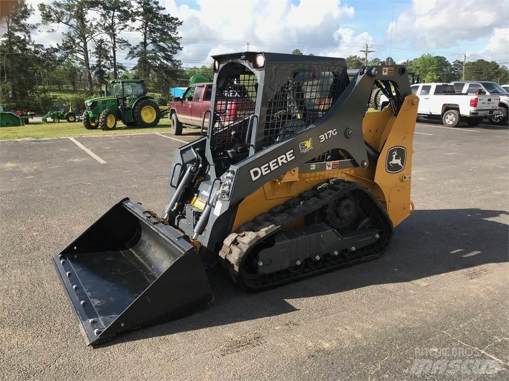 John Deere 317G Mini iekrāvēji