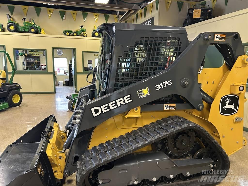 John Deere 317G Mini iekrāvēji
