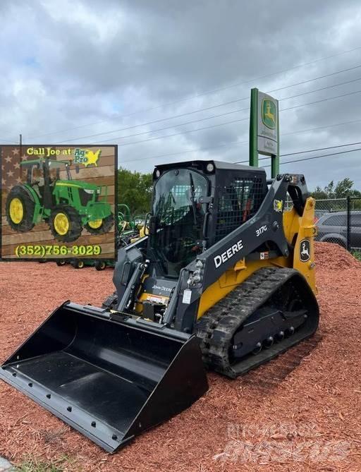 John Deere 317G Mini iekrāvēji