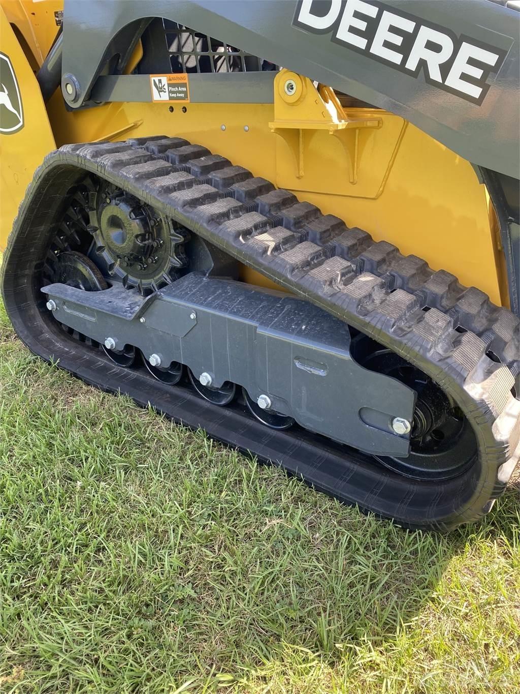 John Deere 317G Mini iekrāvēji