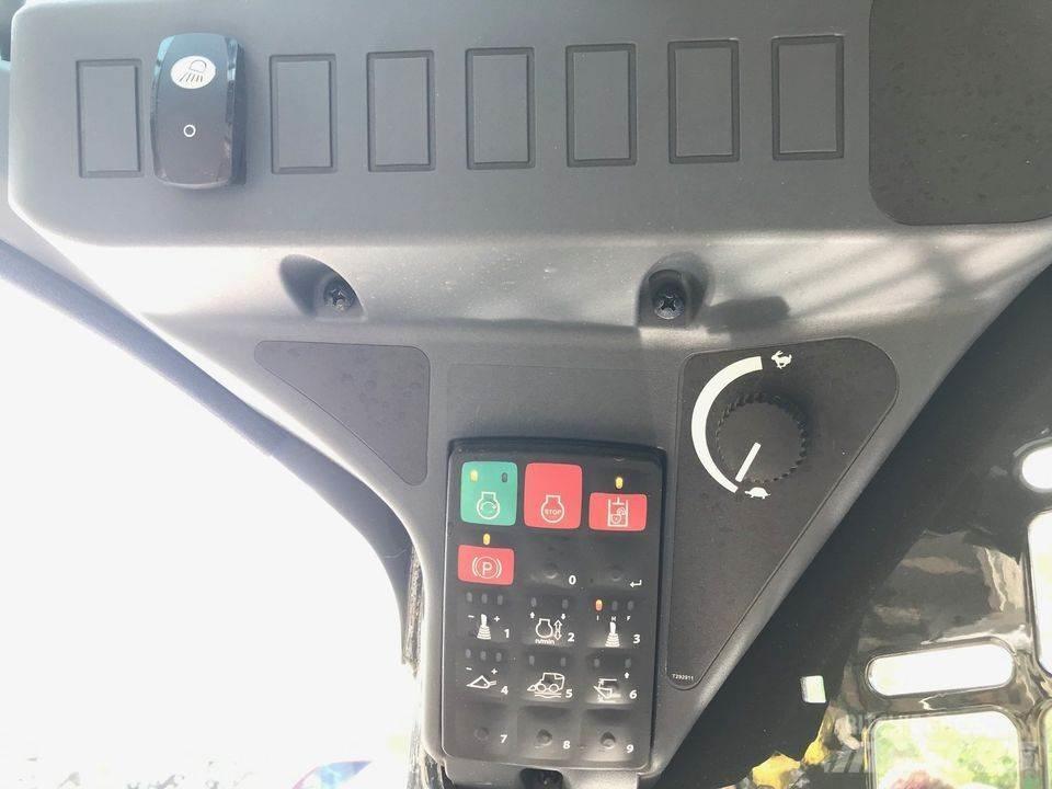 John Deere 317G Mini iekrāvēji